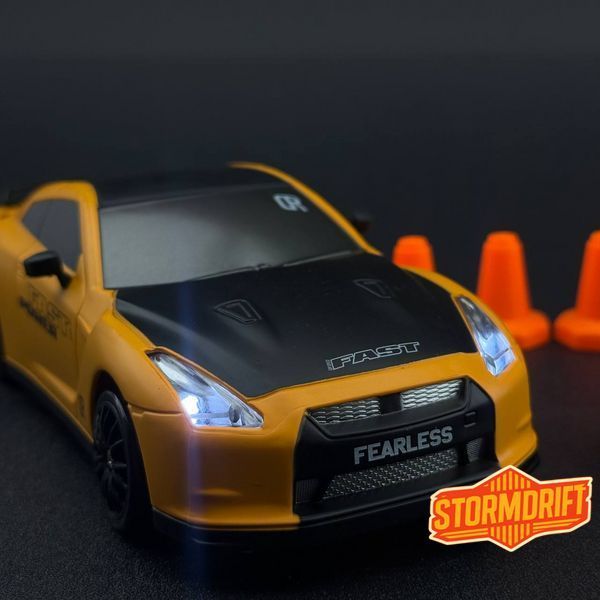 Іграшкова машинка Nissan GT-R жовта для дріфту на радіокеруванні 4WD HB Toys 956 фото