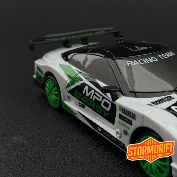 Игрушечная машинка Nissan GT-R белая для дрифта на радиоуправлении 4WD HB Toys 958 фото